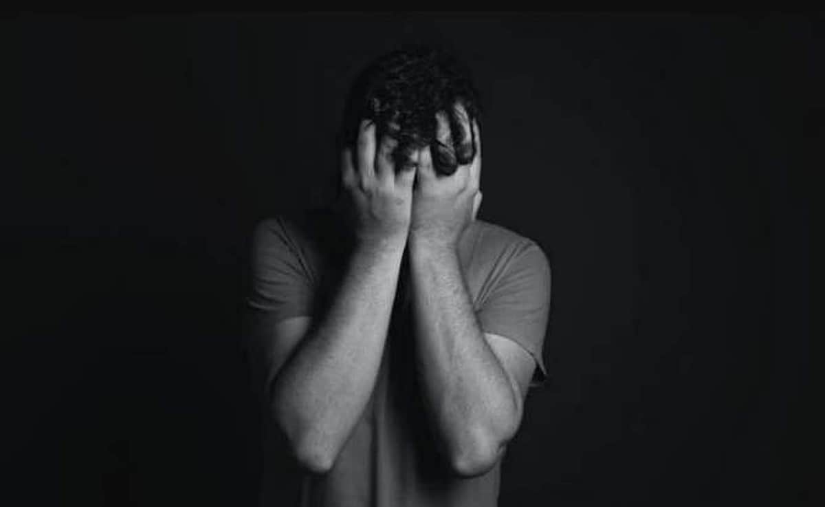 விபரீத போக்கு! | கல்விச்சாலைகள் மாணவர்களின் தற்கொலை குறித்த தலையங்கம்