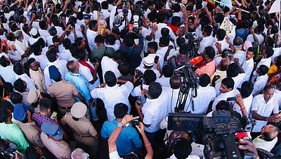 ஈரோடு கிழக்கு இடைத்தேர்தலை ரத்து செய்ய அறப்போர் இயக்கம் மனு