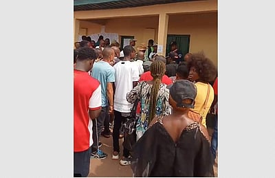 பணமதிப்பிழப்புக்கு இடையே அதிபரை தேர்வு செய்யும் நைஜீரியா