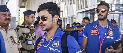 டெஸ்ட் தொடர்: நாகபுரி வந்த இந்திய வீரர்கள் (படங்கள்)