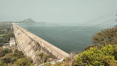 மேட்டூர் அணை நீர்மட்டம் 100 அடியாக நீடிப்பு