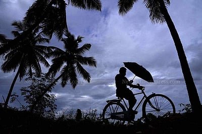 தென்தமிழகத்தில் லேசான மழைக்கு வாய்ப்பு! 