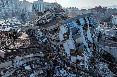 நடுங்க வைக்கும் நிலநடுக்கம்! | துருக்கி - சிரியாவில் ஏற்பட்ட சக்திவாய்ந்த நிலநடுக்கம் குறித்த தலையங்கம்