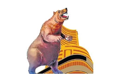 ‘கரடி’ திடீா்ஆதிக்கம்: சென்செக்ஸ், நிஃப்டி கடும் சரிவு!