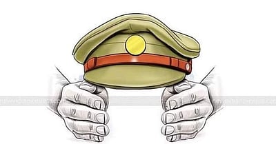 மது அருந்திவிட்டு காவல்நிலையத்தில் நடனமாடிய 5 காவலர்கள் இடைநீக்கம்