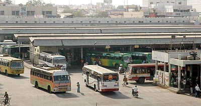 ஈரோடு பேருந்து, ரயில் நிலையத்துக்கு வெடிகுண்டு மிரட்டல் விடுத்தவர் கைது!