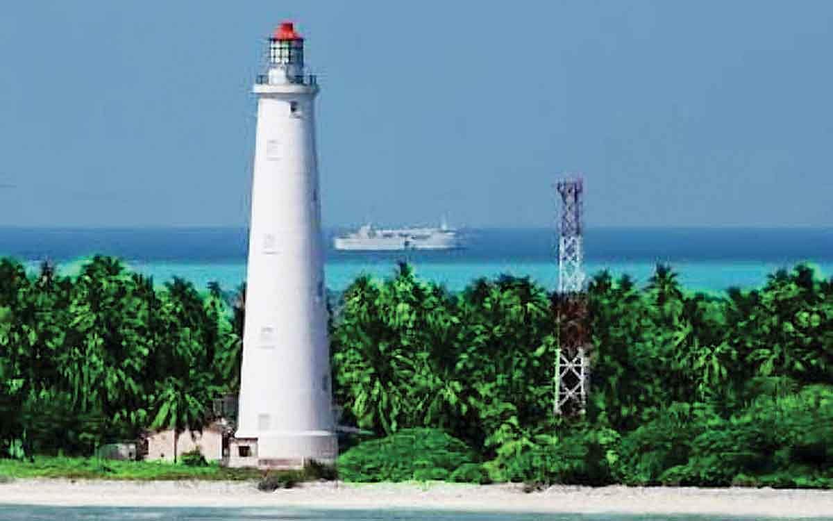 பெண்கள் தீவு..!