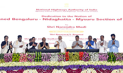 பல்வேறு திட்டங்களை தொடங்கி வைத்தார் பிரதமர் மோடி - புகைப்படங்கள்