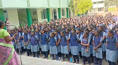 சேலம் மாவட்டத்தில் பிளஸ் 2 பொதுத்தேர்வு தொடங்கியது!