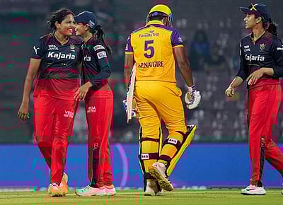 டபிள்யுபிஎல்: பெங்களூருவுக்கு 136 ரன்கள் இலக்கு