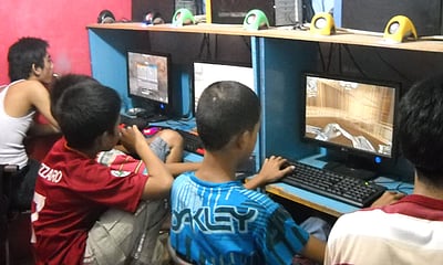 இணைய விளையாட்டுகளுக்கு கட்டுப்பாடா? மத்திய அரசு விளக்கம்