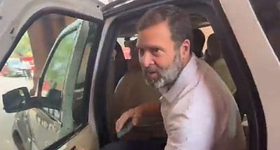 நாடாளுமன்றத்திற்கு ராகுல் காந்தி வருகை!