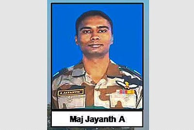 ராணுவ ஹெலிகாப்டா் விபத்து:  தமிழக விமானி உடல் இன்று மாலை தமிழகம் வருகிறது!