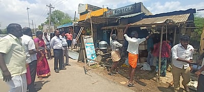 கோயில் நந்தவனத்துக்குச் செல்லும் பாதை ஆக்கிரமிப்பு அகற்றம்