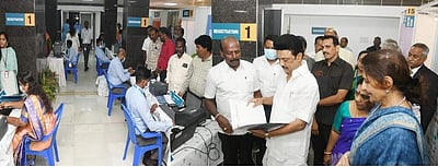 தலைமைச்செயலகப் பணியாளர்களுக்கான சிறப்பு மருத்துவ முகாம்: முதல்வர் தொடங்கி வைத்தார்