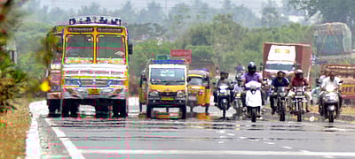 தமிழக உள் மாவட்டங்களில்
106 டிகிரி வரை வெயில் சுட்டெரிக்கும்!