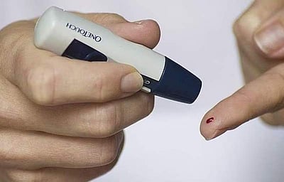 ரத்த சர்க்கரையை குறைக்க இதை சாப்பிடுங்க...!