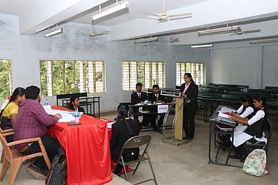 மாநில அளவிலான மாதிரி நீதிமன்றப் போட்டி தொடக்கம்: 16 சட்டக் கல்லூரி அணிகள் பங்கேற்பு