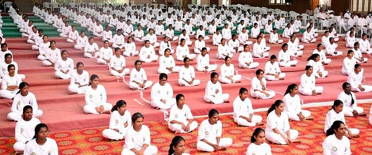 சௌதி அரேபியா பல்கலைக்கழகங்களில் யோகா அறிமுகம்