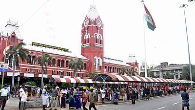 சென்னை சென்ட்ரல் ரயில் நிலையத்தில் மீண்டும் ஒலிபெருக்கி மூலம் அறிவிப்பு