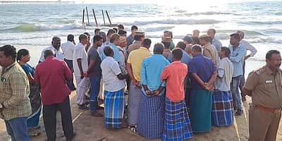 சிபிசிஎல் குழாயில் கச்சா எண்ணெய் கசிவு விவகாரம்: மீனவர்களுக்கு ஆட்சியர் உறுதி