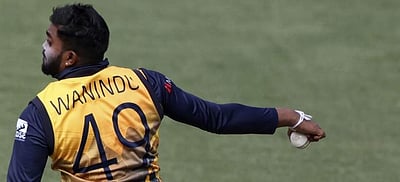 பிரபல இலங்கை கிரிக்கெட் வீரர் திருமணம்: படங்கள்