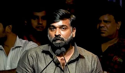 வெற்றிமாறன் என்னை ஏமாற்றிவிட்டார்: விஜய் சேதுபதி