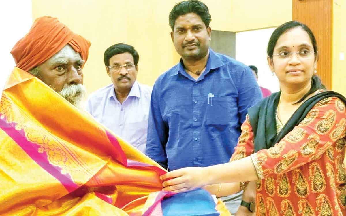 மகிழ்ச்சியாக வாழ்வதே வாழ்க்கை..!