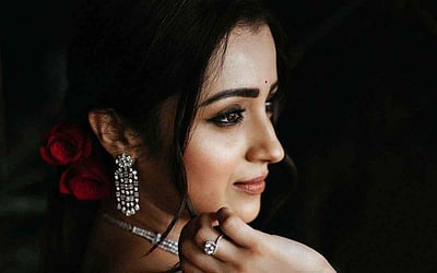 இணையத்தை கலக்கும் நடிகை த்ரிஷா - புகைப்படங்கள்