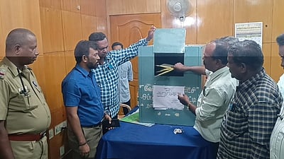 வேலூா் புதிய பேருந்து நிலையக் கடைகளை ஏலம் எடுக்க வியாபாரிகள் தயக்கம்: 75 கடைகளில் 7 மட்டுமே ஏலம் போனது