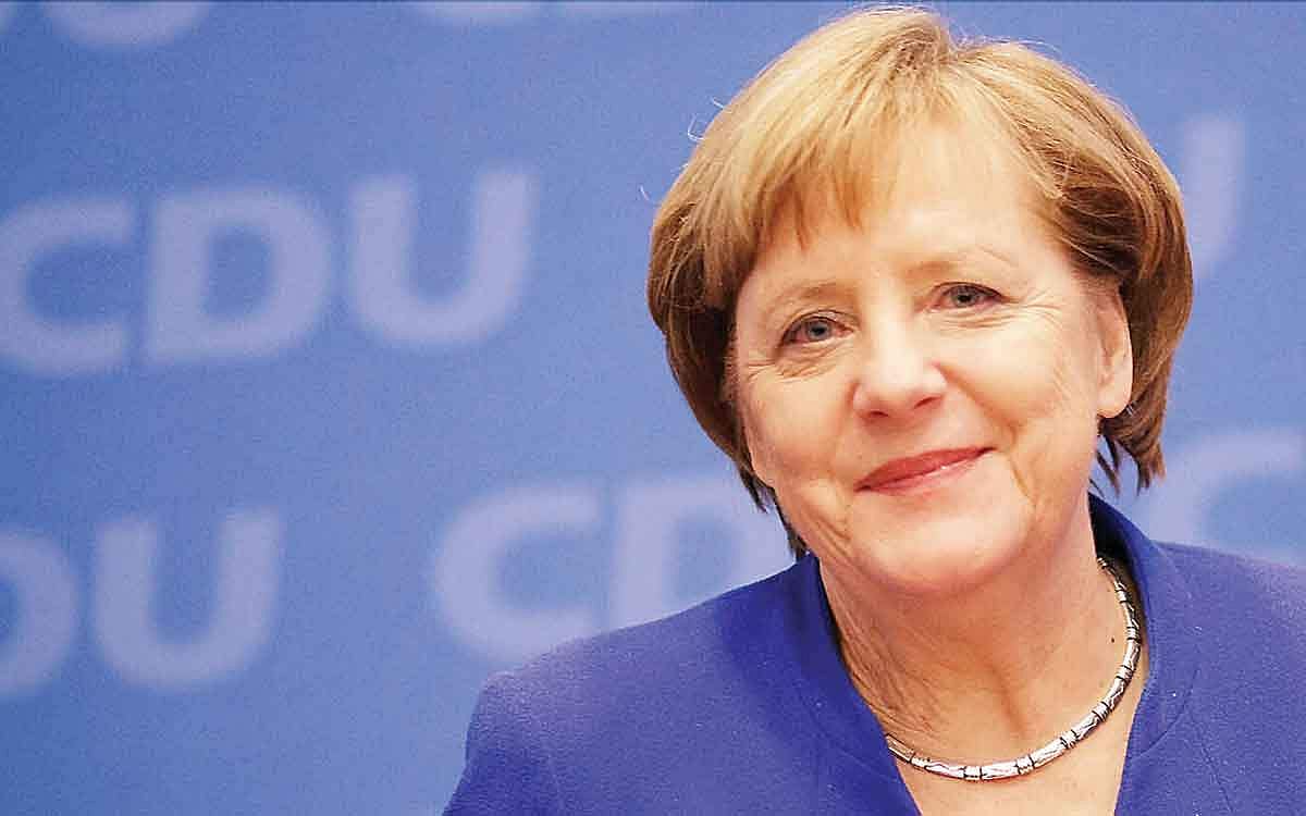 சாதனைப் பெண்கள்..!