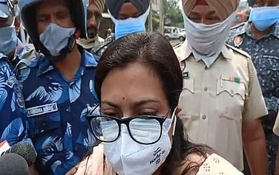 லூதியானாவில் தொழிற்சாலையில் வாயு கசிவு: 2 சிறுவர்கள் உள்பட 11 பேர் பலி