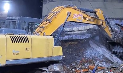 மகாராஷ்டிரம்: 2 மாடி கட்டடம் இடிந்த விபத்தில் பலி 8-ஆக உயா்வு