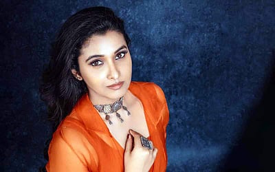 மினுமினுக்கும் ப்ரியா பவானி சங்கர் - புகைப்படங்கள்