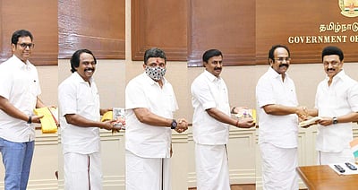 முதல்வர் மு.க.ஸ்டாலினிடம் வாழ்த்து பெற்ற அமைச்சர்கள்!