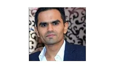 ஷாருக்கான் மகனை கைது செய்த அதிகாரி மீது சிபிஐ வழக்கு