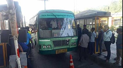 நெல்லை: பேருந்தில் வலிப்பு நோய்; சாமர்த்தியமாக விபத்தைத் தவிர்த்த ஓட்டுநர்