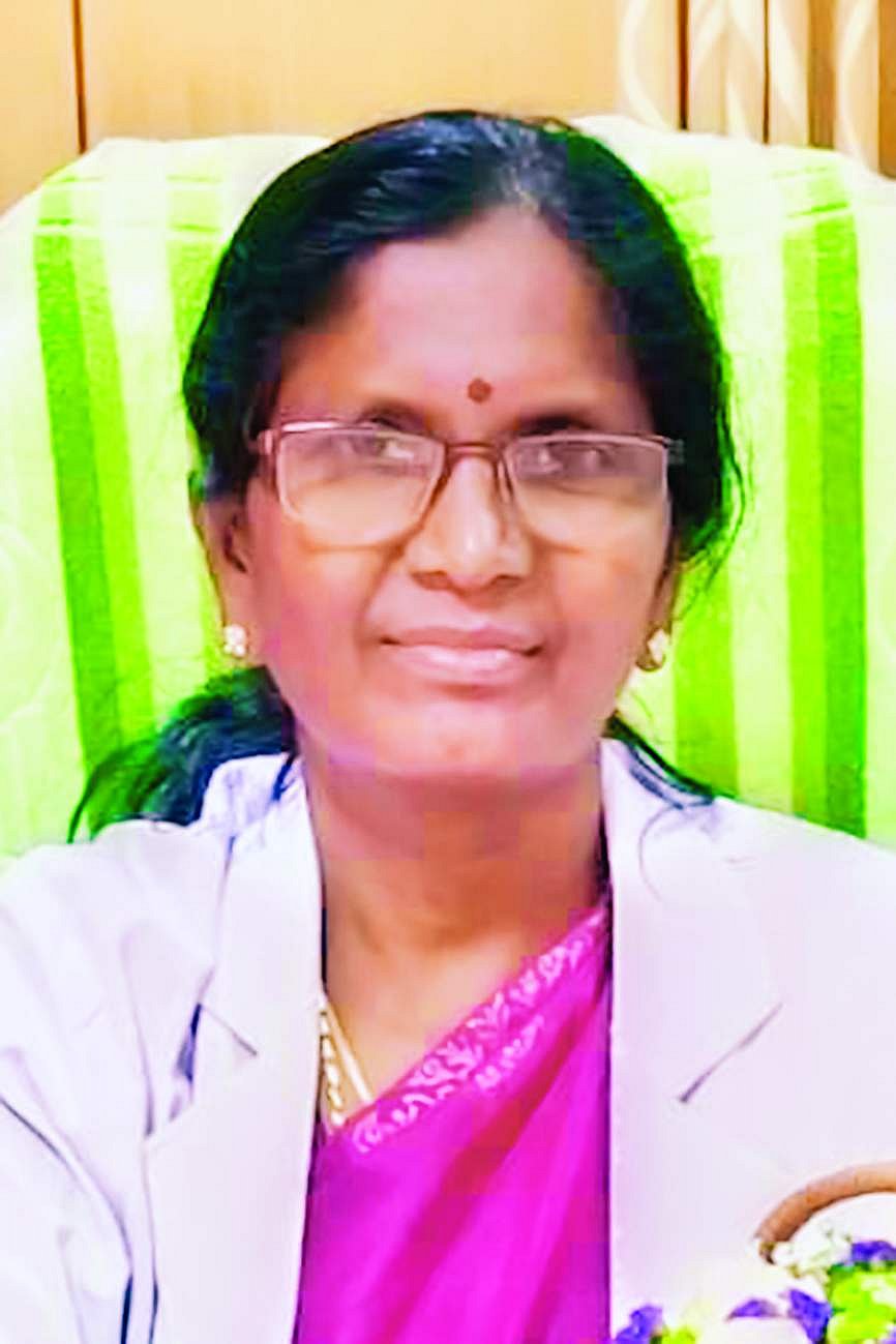 மனித தெய்வம் 'அம்மா'    