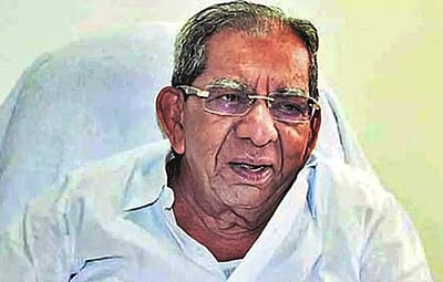 கர்நாடக தேர்தலில் வெற்றி வாகை சூடிய 92 வயது வேட்பாளர்!