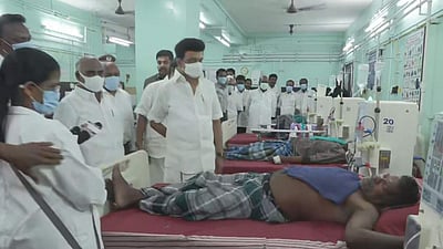 கள்ளச்சாராயத்தால் பாதிக்கப்பட்டோரை நேரில் சந்தித்த முதல்வர் ஸ்டாலின்