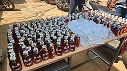 காலி மதுப் புட்டிகள் திரும்பப் பெறும் திட்டத்திலிருந்து டாஸ்மாக் ஊழியா்களை விடுவிக்க வேண்டும்! - கு.பாலசுப்ரமணியன் வலியுறுத்தல்