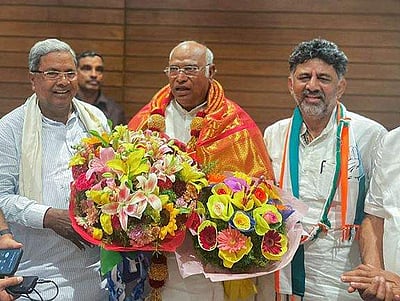 கர்நாடக மக்களின் முன்னேற்றம், சமூக நீதிக்கு ஆதரவாக காங்கிரஸ் செயல்படும்: கார்கே