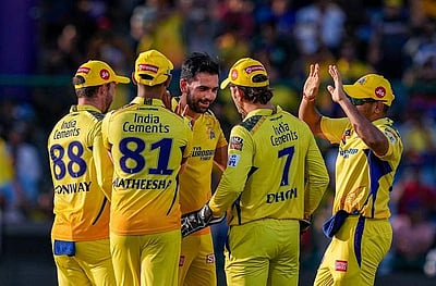 பிளே ஆஃப் சுற்றுக்கு முன்னேறிய சிஎஸ்கே: தில்லியை 77 ரன்கள் வித்தியாசத்தில் வீழ்த்தியது!