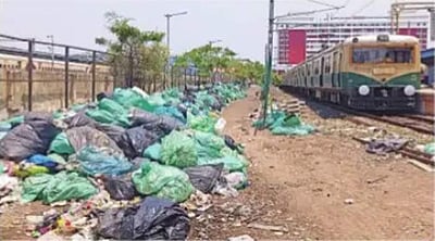 ‘குப்பை மேடாக மாறிய சென்னை சென்ட்ரல் ரயில் நிலைய நடைமேடை’