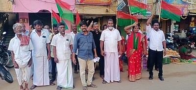 மானாமதுரையில் தேவேந்திர மக்கள் முன்னேற்றச் சங்கம் ஆா்ப்பாட்டம்