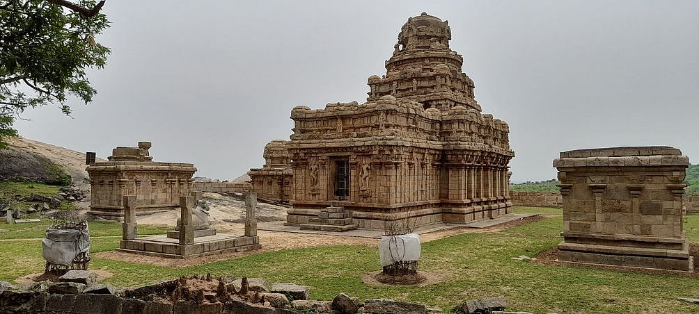 அரிய தொல்லியல் சின்னங்களைக் கொண்ட நாா்த்தாமலை சுற்றுலாத் தலமாவது எப்போது?