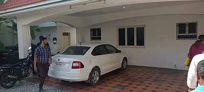 அமைச்சர் செந்தில் பாலாஜி வீட்டில் வருமானவரித் துறை சோதனை