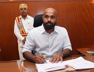 நாகை மாவட்ட ஆட்சியராக ஜானி டாம் வர்கீஸ் பொறுப்பேற்பு