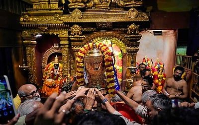 சென்னை திருப்பதி தேவஸ்தானத்தில் சிஎஸ்கே கோப்பைக்கு சிறப்பு பூஜை!