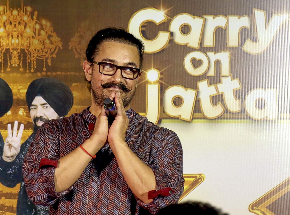 வரவிருக்கும் பஞ்சாபி மொழித் திரைப்படமான கேரி ஆன் ஜட்டா 3 படத்தின் டிரெய்லர் வெளியீட்டு விழாவில் பங்கேற்ற பாலிவுட் நடிகர் அமீர்கான்.